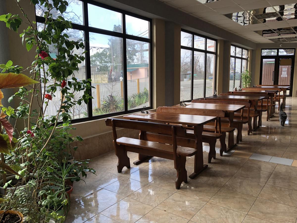 Cafe-Hotel Assir Pițunda Exterior foto